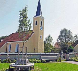 Ortsentwicklung Maising, ein Teil davon ist die Umgestaltung des Kirchplatzes zum Treffpunkt der Bürger